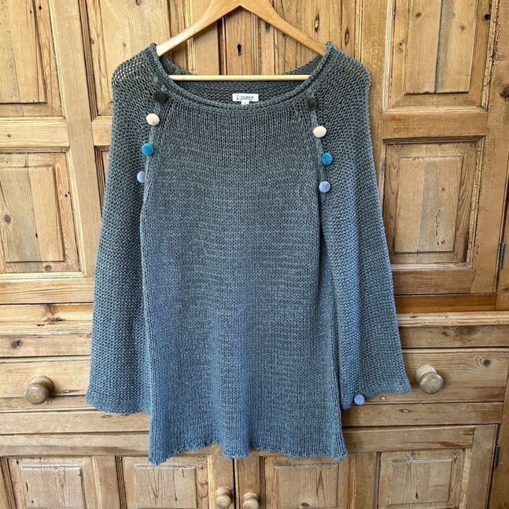 b - Sharp Medium‎ Gray Knit Sweater Puff Balls Chunky